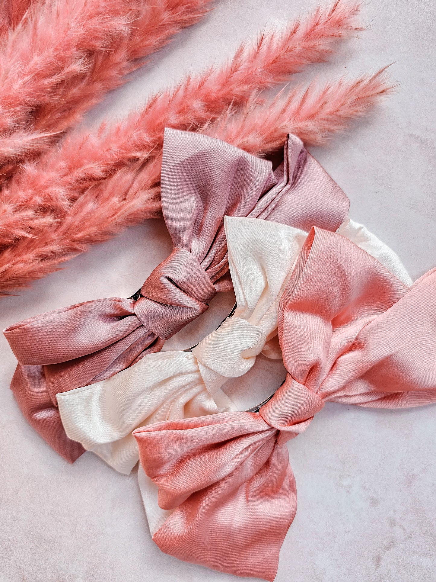 Bows Elizabeth